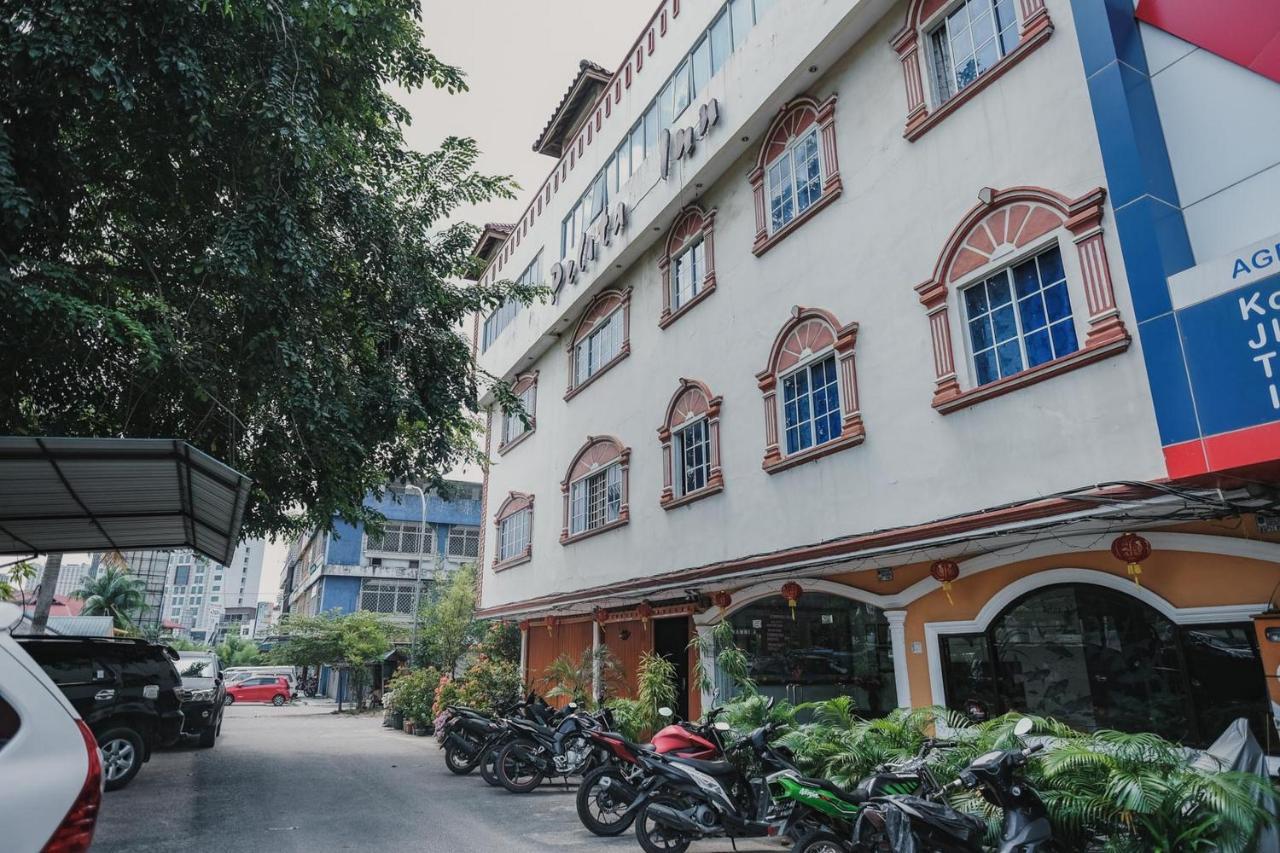 Reddoorz Near Nagoya Hill Mall Batam 5 Екстериор снимка