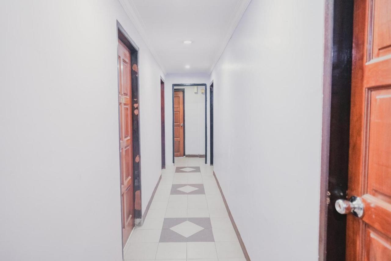 Reddoorz Near Nagoya Hill Mall Batam 5 Екстериор снимка