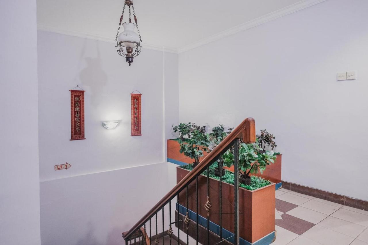 Reddoorz Near Nagoya Hill Mall Batam 5 Екстериор снимка