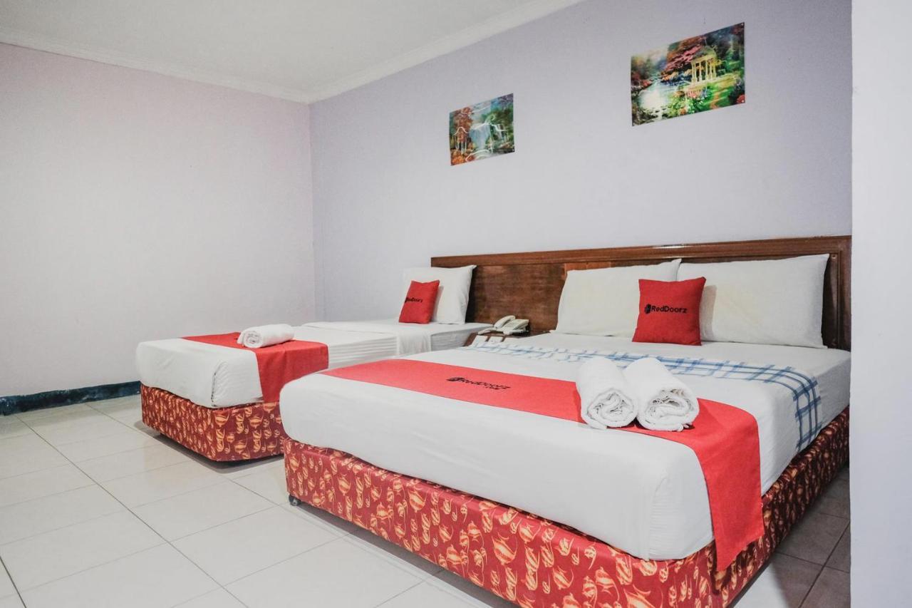 Reddoorz Near Nagoya Hill Mall Batam 5 Екстериор снимка