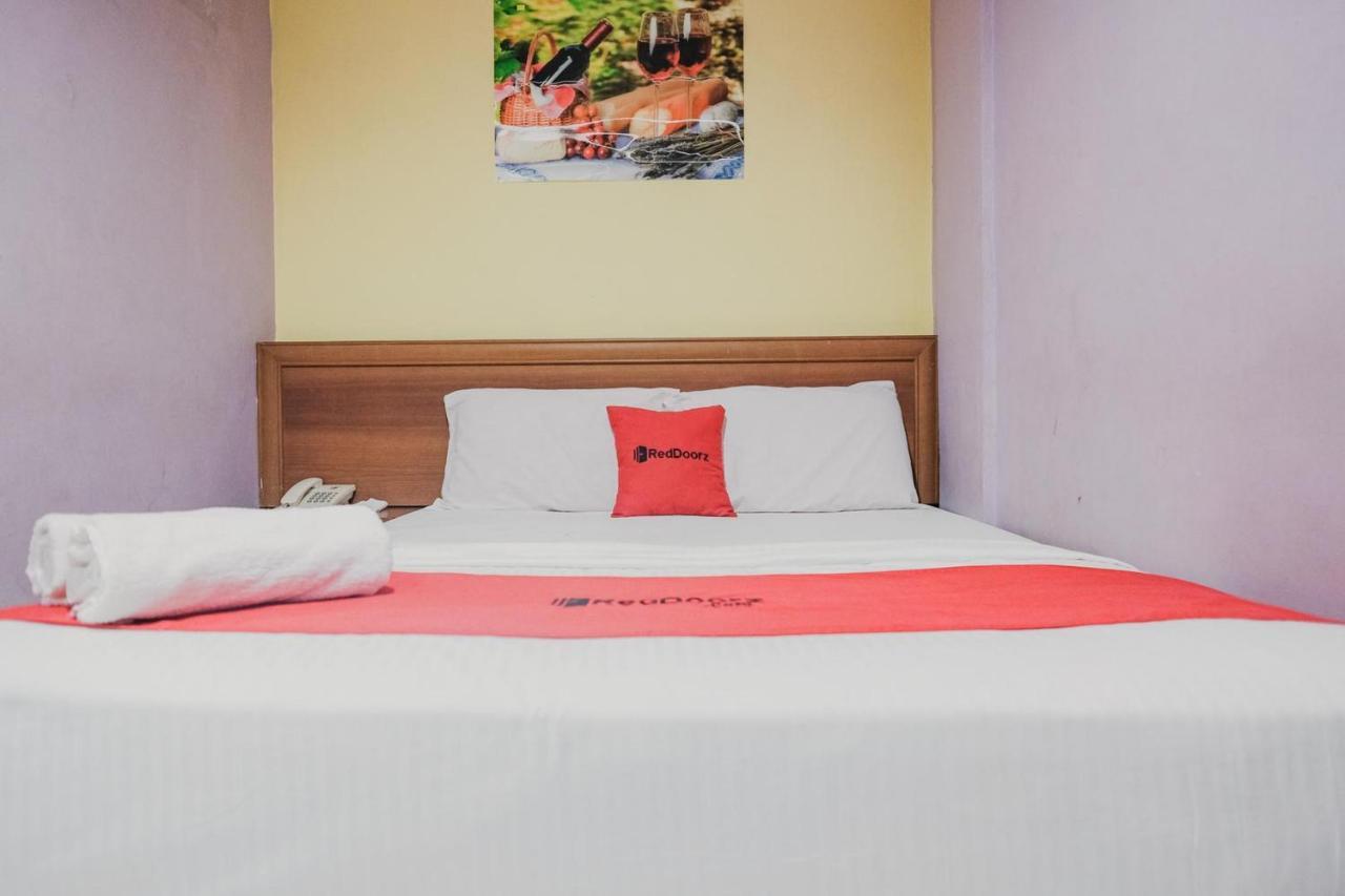 Reddoorz Near Nagoya Hill Mall Batam 5 Екстериор снимка