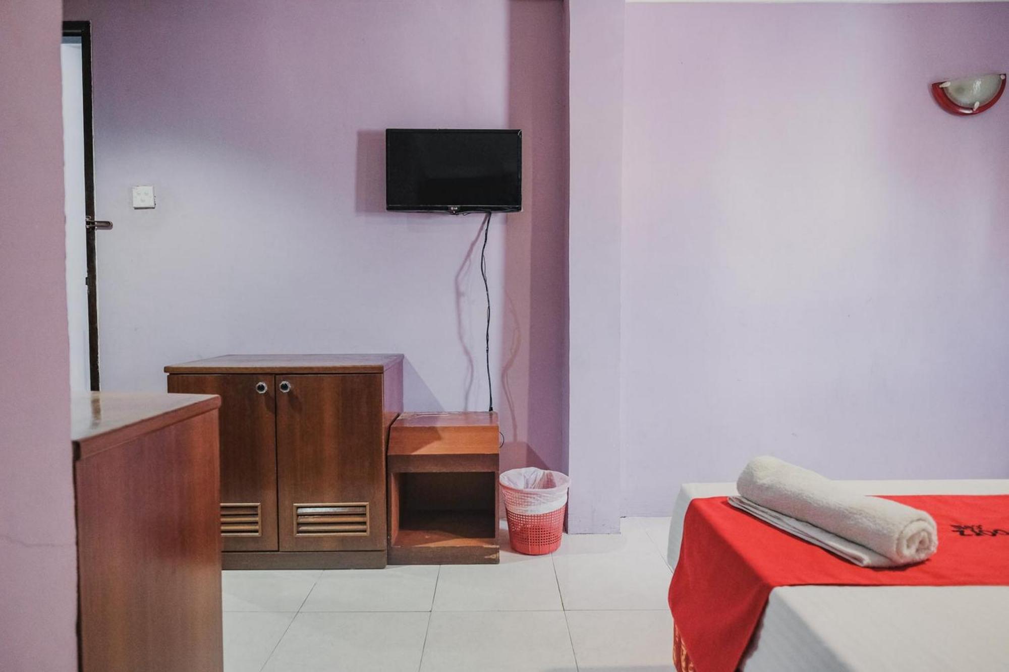 Reddoorz Near Nagoya Hill Mall Batam 5 Екстериор снимка